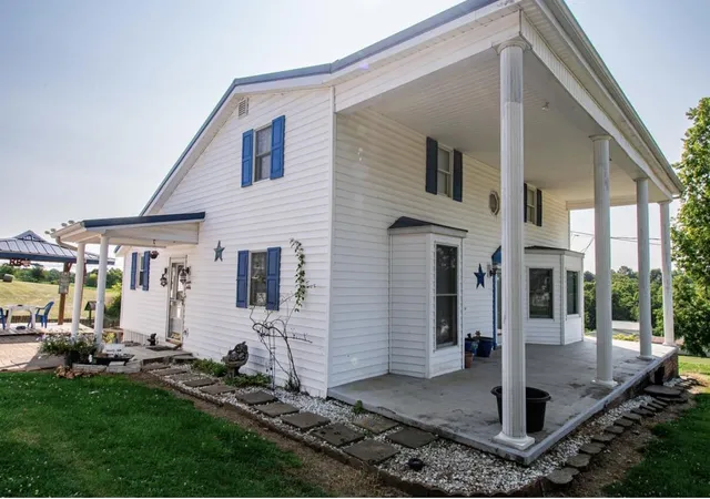 Photo 3 of Single family home for sale at 152 Watson Ln, Ewing, KY 41039 | MLS# 26019297 | Listing updated on 2026-08-23