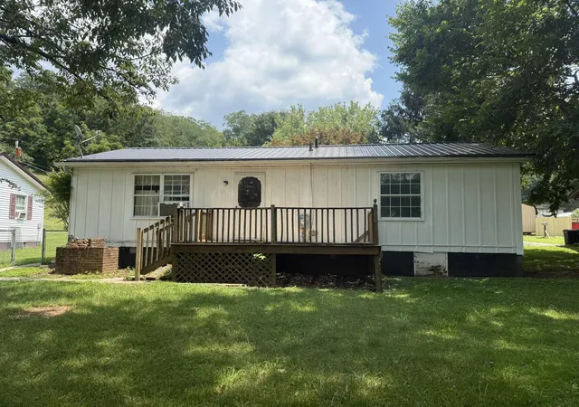 Photo 2 of Sale Pending at 98 Cooper St, Vanceburg, KY 41179 | MLS# 26019272 | Listing updated on 2026-08-10