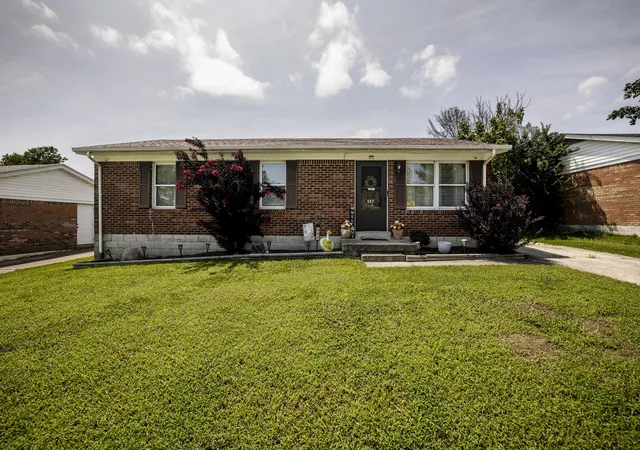 Photo 1 of Single family home for sale at 507 Foxwood Dr, Nicholasville, KY 40356 | MLS# 26019878 | Listing updated on 2026-10-01