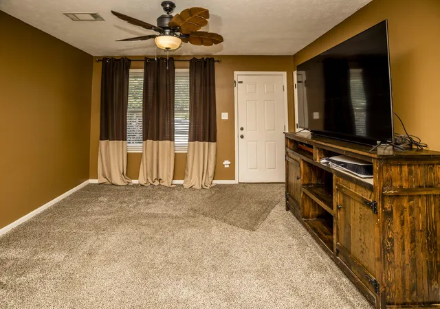 Photo 3 of Single family home for sale at 507 Foxwood Dr, Nicholasville, KY 40356 | MLS# 26019878 | Listing updated on 2026-10-01