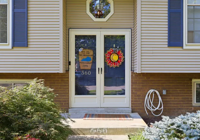 Photo 3 of Single family home for sale at 560 Cromwell Way, Lexington, KY 40503 | MLS# 26019949 | Listing updated on 2026-08-06