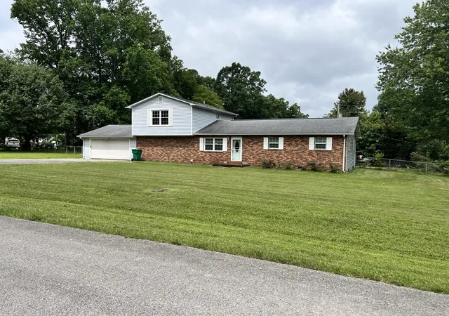 Photo 2 of Single family home for sale at 7 Jamestown Ests, London, KY 40744 | MLS# 26019426 | Listing updated on 2026-07-22