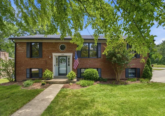 Photo 1 of Single family home for sale at 120 Saratoga Cir, Richmond, KY 40475 | MLS# 26019414 | Listing updated on 2026-10-01