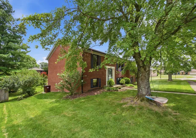 Photo 4 of Single family home for sale at 120 Saratoga Cir, Richmond, KY 40475 | MLS# 26019414 | Listing updated on 2026-10-01