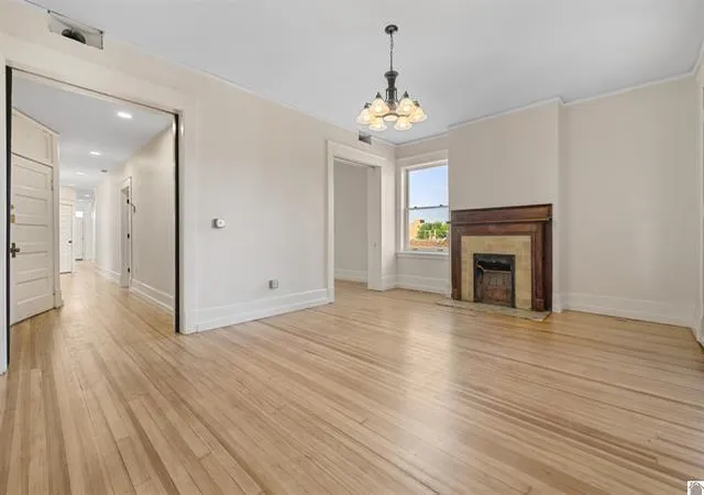 Listing Photo 5 - Condo for sale in building located at 610 Broadway St, Paducah, KY 42001 - Unit #301