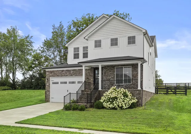 Photo 2 of Single family home for sale at 804 Shelburne Way, Nicholasville, KY 40356 | MLS# 26019596 | Listing updated on 2026-09-21
