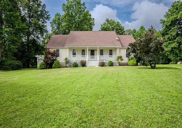 Photo 1 of Sale Pending at 3152 Tipton Rd, Ravenna, KY 40472 | MLS# 26019293 | Listing updated on 2026-08-22