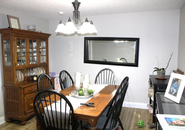 Photo 3 of Single family home for sale at 460 Combs Cir, London, KY 40744 | MLS# 26019352 | Listing updated on 2026-09-30