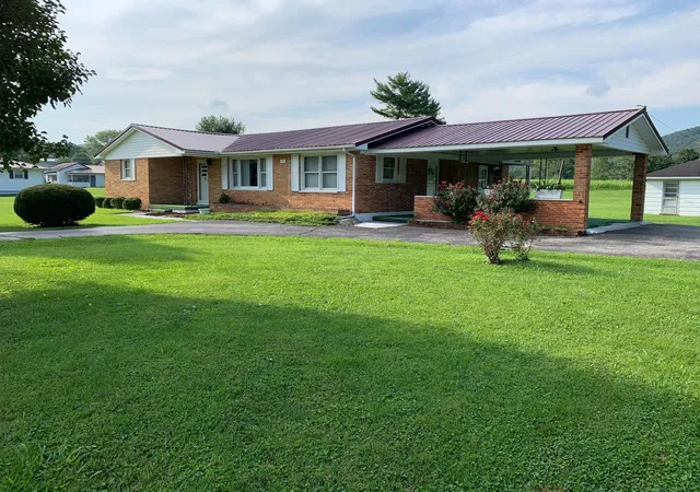 Photo 1 of Single family home for sale at 2984 Clarksburg Rd, Vanceburg, KY 41179 | MLS# 26019344 | Listing updated on 2026-08-01
