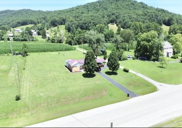 Photo 3 of Single family home for sale at 2984 Clarksburg Rd, Vanceburg, KY 41179 | MLS# 26019344 | Listing updated on 2026-08-01