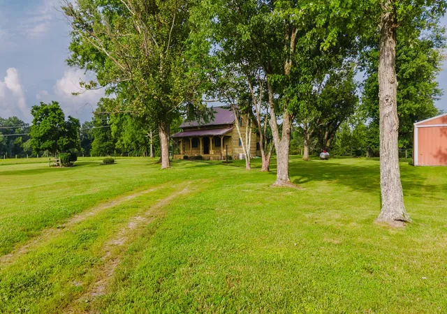 Photo 3 of Single family home for sale at 210 Hensley Ln, Richmond, KY 40475 | MLS# 26019572 | Listing updated on 2026-10-08