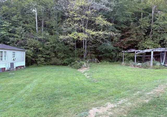 Photo 3 of Single family home for sale at 371 Jarvis Branch Rd, Barbourville, KY 40906 | MLS# 26019377 | Listing updated on 2026-08-09