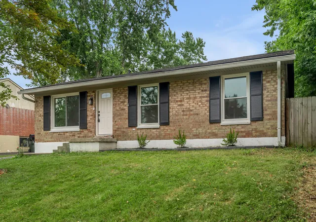 Single family home for sale at 2434 Seine Rd, Lexington, KY 40504 | MLS# 26019540
