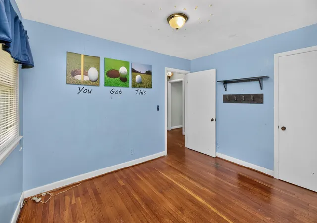 Photo 4 of Single family home for sale at 805 Sunset Dr, Danville, KY 40422 | MLS# 26019379 | Listing updated on 2026-10-08