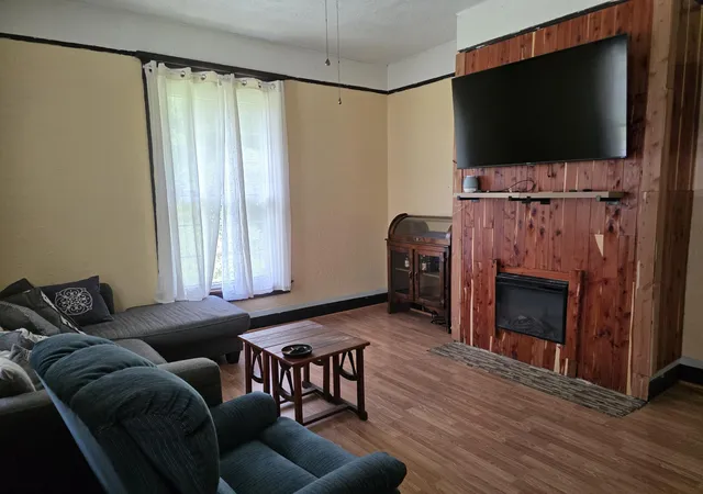 Photo 3 of Sale Pending at 502 4th Street, Fulton, KY 42041 | MLS# 26019416 | Listing updated on 2026-08-30