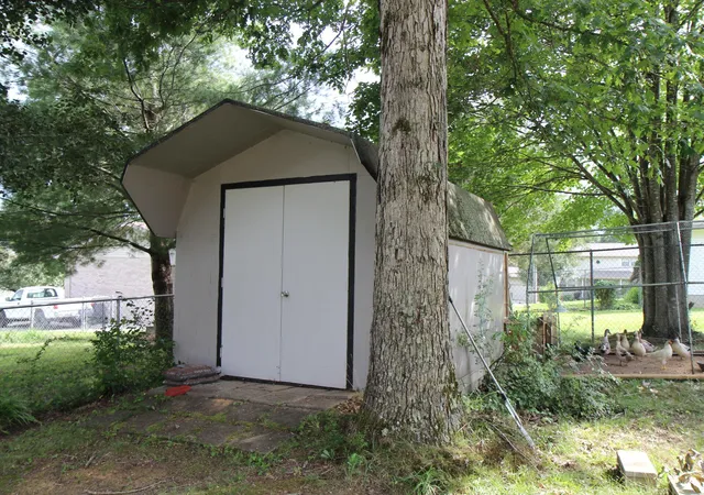 Photo 33 of Single family home for sale at 987 E Ky Hwy 312, Corbin, KY 40701 | MLS# 26019476 | Listing updated on 2026-07-22