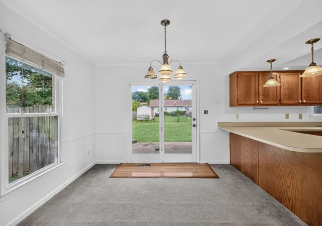 Photo 4 of Single family home for sale at 522 Sheffield Dr, Versailles, KY 40383 | MLS# 26020309 | Listing updated on 2026-09-17