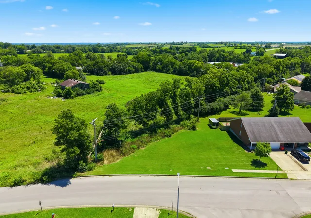 Land for sale at 400-402 Miles Rd, Nicholasville, KY 40356 | MLS# 26019477