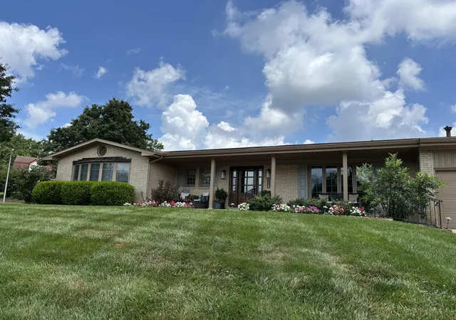 Photo 2 of Single family home for sale at 697 Cindy Blair Way, Lexington, KY 40503 | MLS# 26019456 | Listing updated on 2026-08-24