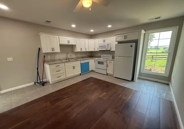 Photo 4 of Single family home for sale at 1505 White Rd, Somerset, KY 42501 | MLS# 26019523 | Listing updated on 2026-09-03