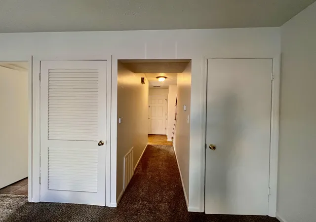 Photo 3 of Multi family home for sale at 443 Oxford Dr #443,445,447,449, Winchester, KY 40391 | MLS# 26019713 | Listing updated on 2026-08-20