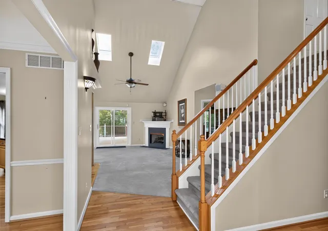 Photo 4 of Single family home for sale at 959 Forest Lake Dr, Lexington, KY 40515 | MLS# 26023388 | Listing updated on 2026-10-17