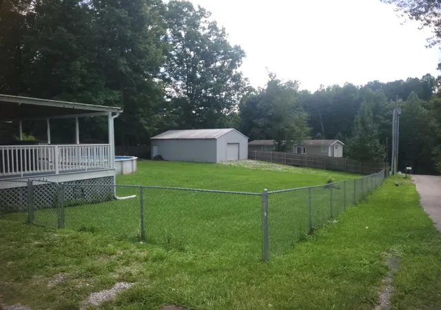 Photo 3 of Sale Pending at 10 Timberland Cir, Corbin, KY 40701 | MLS# 26019522 | Listing updated on 2026-08-31
