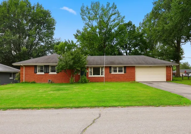 Photo 1 of Sale Pending at 1600 Atlanta Dr, Lexington, KY 40505 | MLS# 26019592 | Listing updated on 2026-10-13