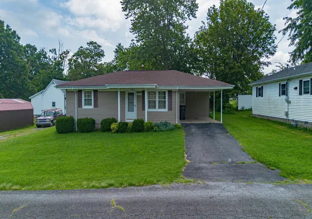 Photo 1 of Sale Pending at 310 Drake St, Marion, KY 42064 | MLS# 26019532 | Listing updated on 2026-08-05