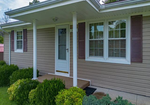 Photo 2 of Sale Pending at 310 Drake St, Marion, KY 42064 | MLS# 26019532 | Listing updated on 2026-08-05