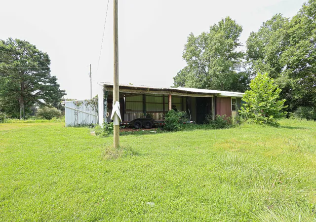 Photo 2 of Single family home for sale at 2345 Highway 564, Mayfield, KY 42066 | MLS# 26019538 | Listing updated on 2026-08-24