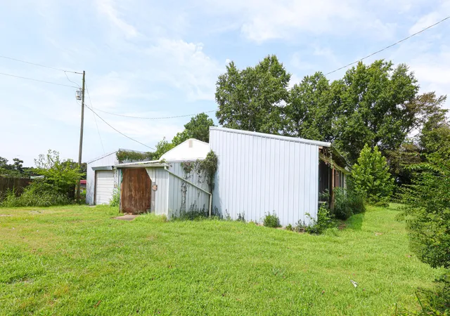 Photo 4 of Single family home for sale at 2345 Highway 564, Mayfield, KY 42066 | MLS# 26019538 | Listing updated on 2026-08-24