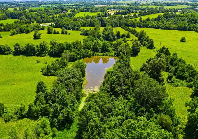 Photo 2 of Sale Pending at 935 Paxton Rd, Lawrenceburg, KY 40342 | MLS# 26019974 | Listing updated on 2026-09-17