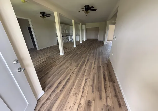 Photo 2 of Single family home for sale at 1615 White Rd, Somerset, KY 42503 | MLS# 26019537 | Listing updated on 2026-08-31