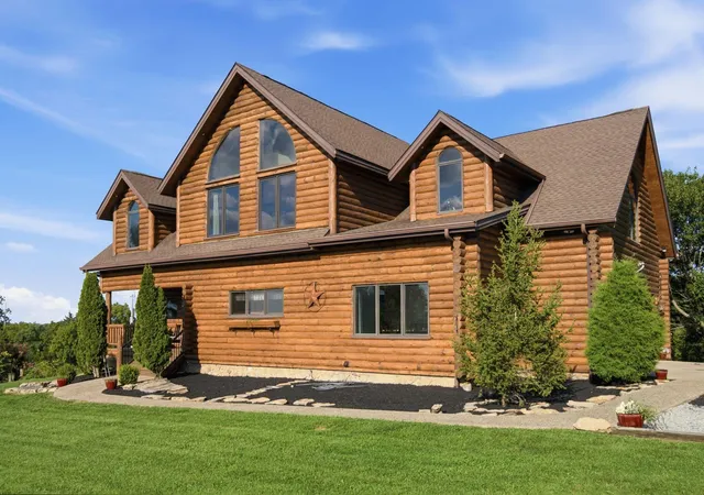 Photo 1 of Single family home for sale at 112 Lovers Leap Rd, Lawrenceburg, KY 40342 | MLS# 26019956 | Listing updated on 2026-09-17