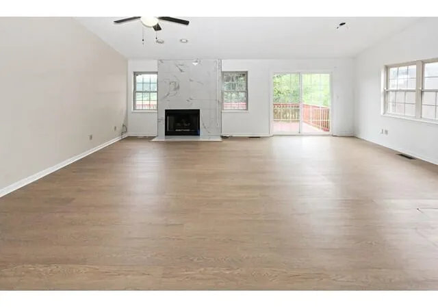 Photo 3 of Single family home for sale at 340 Village Dr, Frankfort, KY 40601 | MLS# 26019766 | Listing updated on 2026-08-26