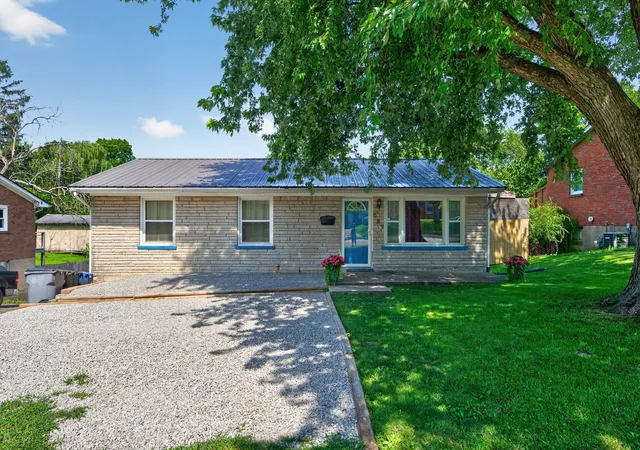 Photo 1 of Sale Pending at 589 Plainview Rd, Lexington, KY 40517 | MLS# 26019575 | Listing updated on 2026-08-30