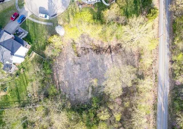 Photo 3 of Land for sale at 1109 Hamlet Forest Ct, La Grange, KY 40031 | MLS# 26019977 | Listing updated on 2026-10-13