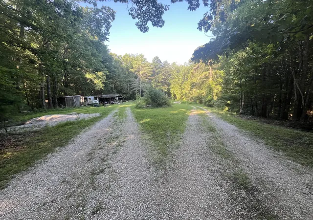 Photo 3 of Single family home for sale at 184 Catfish Cvs Rd, Pine Ridge, KY 41360 | MLS# 26019617 | Listing updated on 2026-07-27