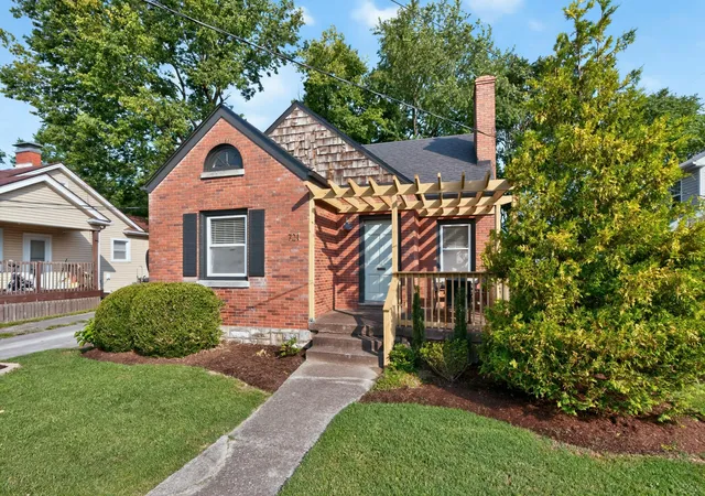 Photo 2 of Single family home for sale at 721 Headley Ave, Lexington, KY 40508 | MLS# 26019579 | Listing updated on 2026-09-14