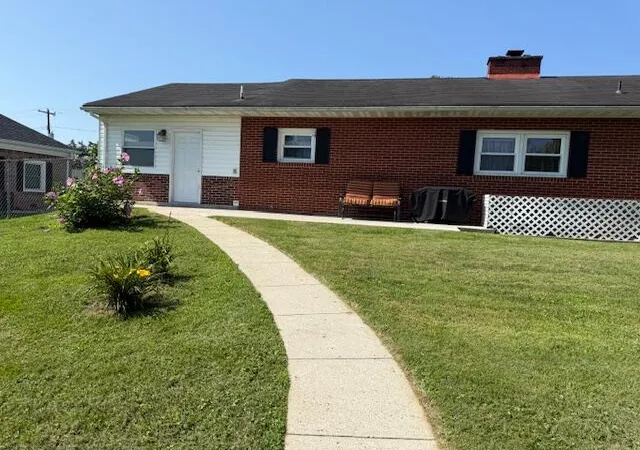 Photo 3 of Single family home for sale at 143 Park Ave, Monticello, KY 42633 | MLS# 26019613 | Listing updated on 2026-07-23