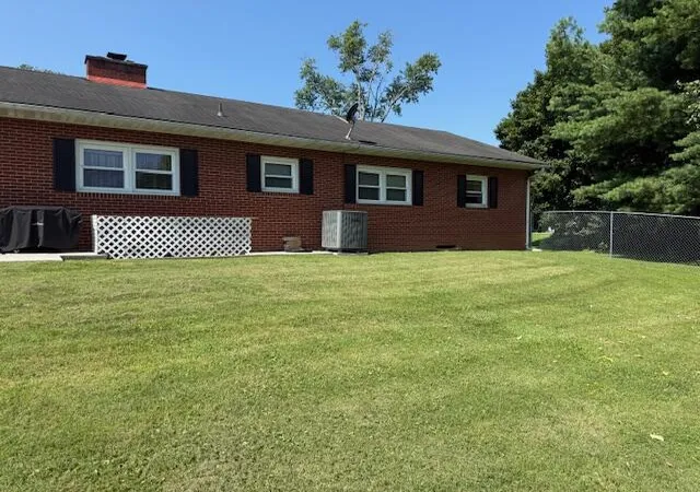 Photo 4 of Single family home for sale at 143 Park Ave, Monticello, KY 42633 | MLS# 26019613 | Listing updated on 2026-07-23