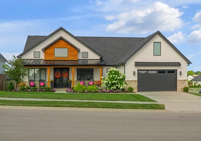 Photo 2 of Single family home for sale at 602 Trinity Ln, Versailles, KY 40383 | MLS# 26019738 | Listing updated on 2026-09-10