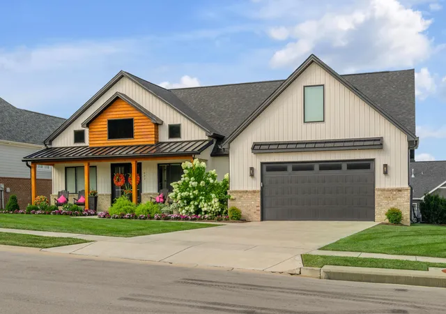 Photo 3 of Single family home for sale at 602 Trinity Ln, Versailles, KY 40383 | MLS# 26019738 | Listing updated on 2026-10-08
