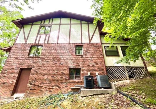 Photo 4 of Single family home for sale at 113 Wildwood Trail, Pineville, KY 40977 | MLS# 26019632 | Listing updated on 2026-09-14