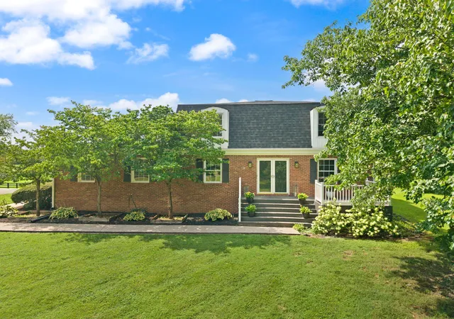 Photo 3 of Single family home for sale at 2419 Shun Pike, Nicholasville, KY 40356 | MLS# 26019626 | Listing updated on 2026-09-16