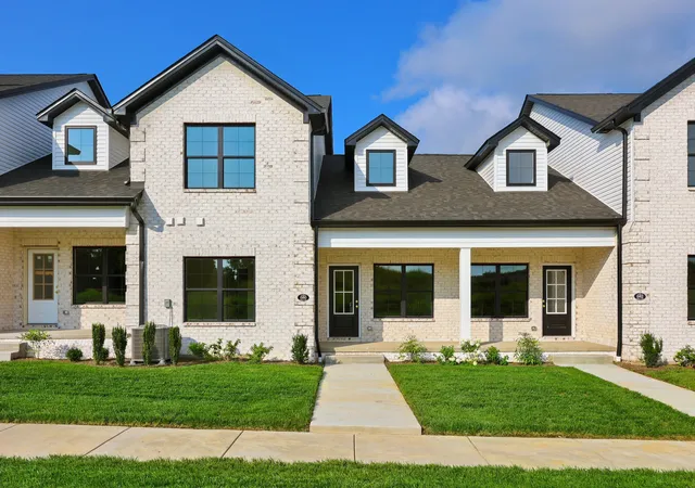 Townhouse for sale at 680 Hollow Crk Rd, Lexington, KY 40511 | MLS# 26019758