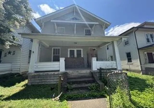 Single family home for sale at 3020 Bath Ave, Ashland, KY 41101 | MLS# 26019660