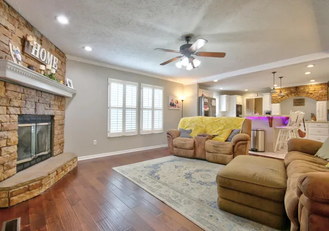 Photo 3 of Sale Pending at 1838 Chaney Ridge Rd, London, KY 40741 | MLS# 26019855 | Listing updated on 2026-09-03