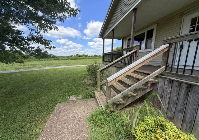 Photo 3 of Single family home for sale at 17140 Froghop Rd, Hopkinsville, KY 42240 | MLS# 26020556 | Listing updated on 2026-09-03